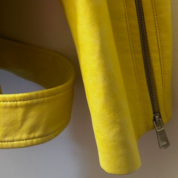 Avec Les Filles Bright Yellow Relaxed Lined Vegan Leather Boho Moto Zip Jacket - Picture 12 of 16